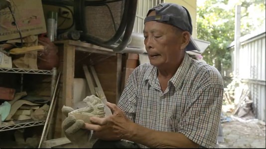 銀髮生活達人│生命故事紀錄片│與蛙蛇蟲鳥約會的石雕達人─郭可遇