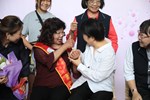 盧市長出席模範母親表揚-讚嘆媽媽是家中女神