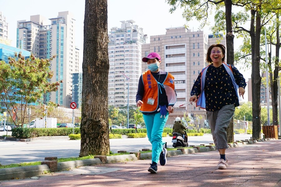 台灣視多障協會-視障者陪跑服務-資料照片