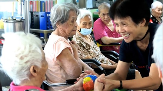 【活動花絮x 78歲體育教師退而不休，以老助老】